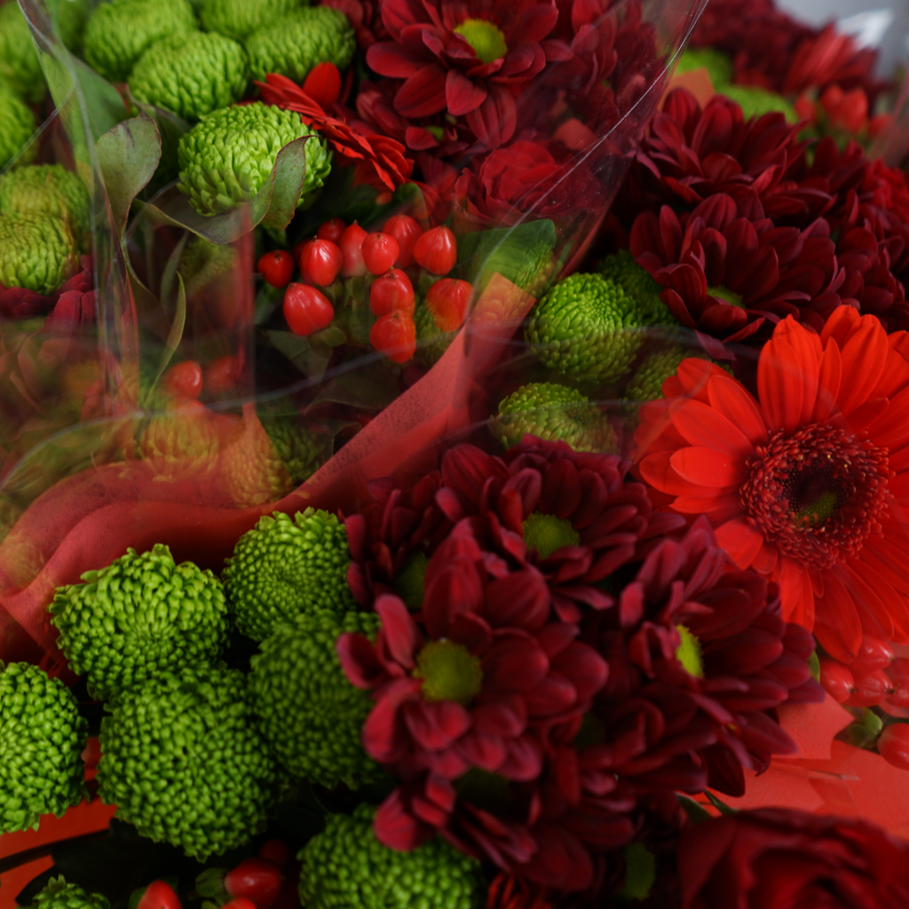 5 Stem Red Bouquet (10 Bunches)